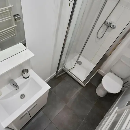 Equipped In The Heart Of The Stations شقة ليل