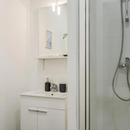 Equipped In The Heart Of The Stations Appartement Lille