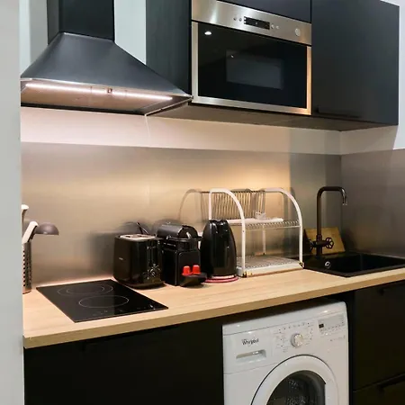 Equipped In The Heart Of The Stations Appartement