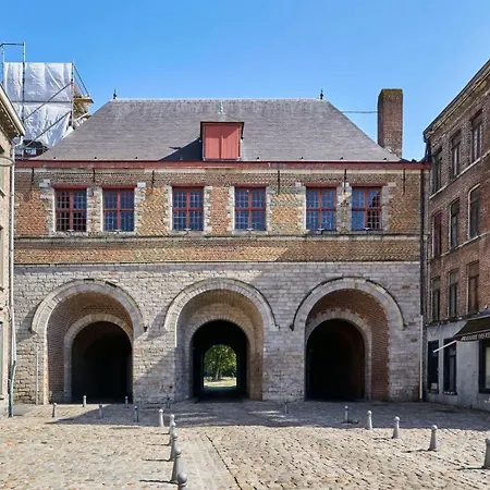 Equipped In The Heart Of The Stations Lille