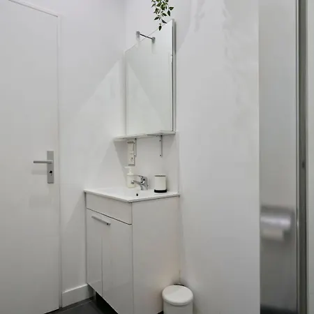 Equipped In The Heart Of The Stations * Lille